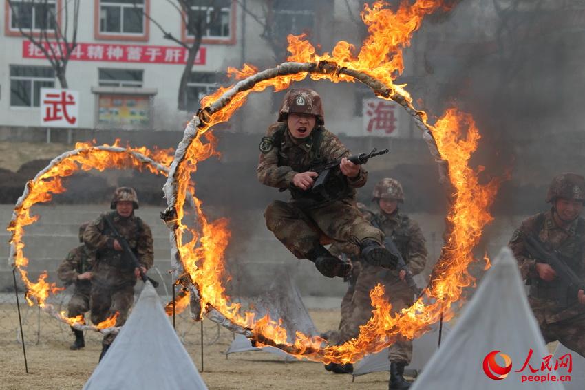 ���ߟoη��һ�B�ٱ��ڸ���丂ِ��������һ