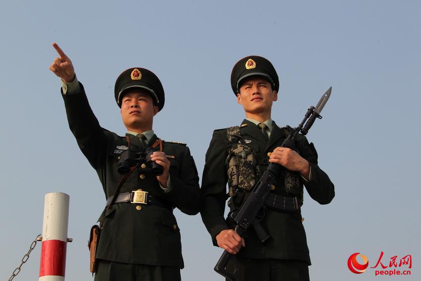 �����Ϻ�ǰ������׌������ĵĺ����lʿ������ϣ�������t�z��