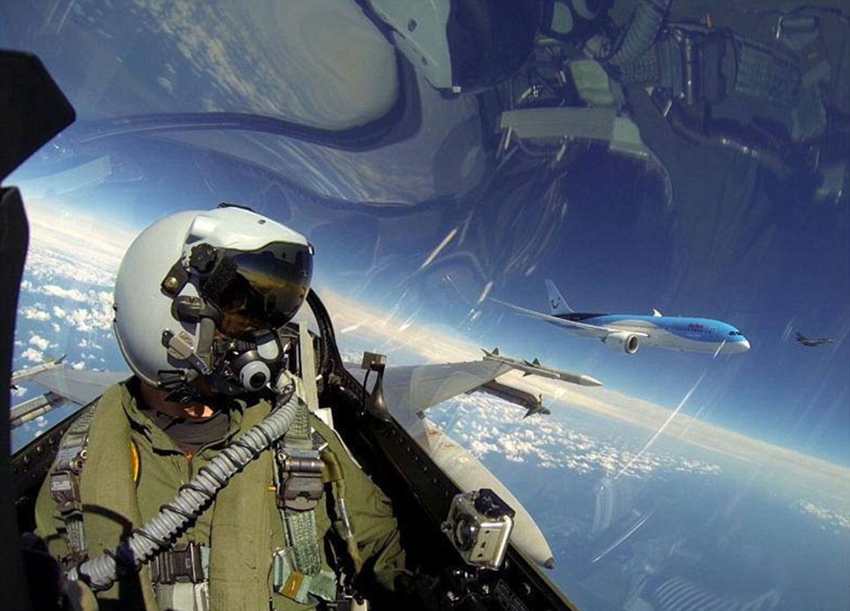 mF-16𶷙CwІT܂Ҹ˹9000׸߿пɿһܑ𶷙CͲ787͙CW퓽؈D