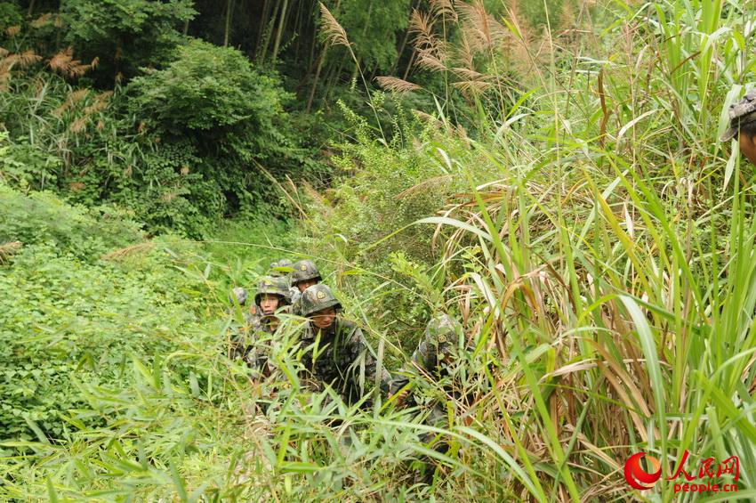 ��Խ����С·���[�νӔ�