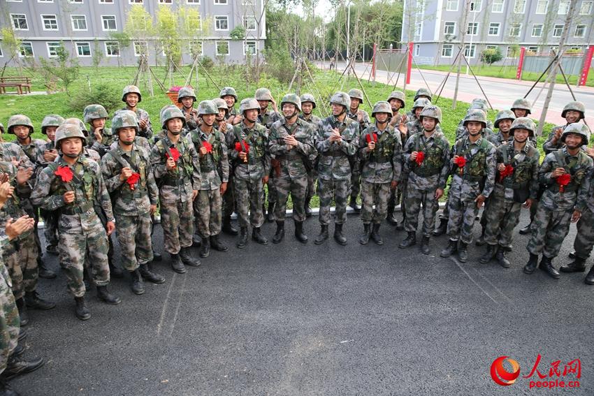 Bٱ@áʮđףR  Դ󎛔zӰ