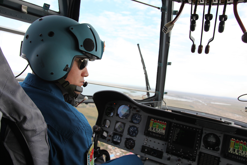 �����{�C�w��