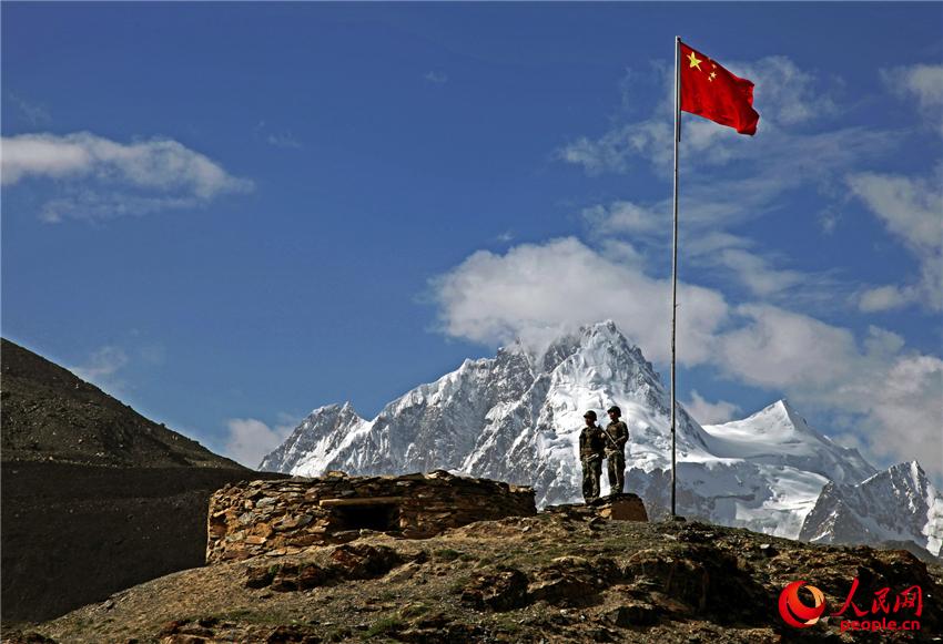 �����B��������ѩɽ�lʿ