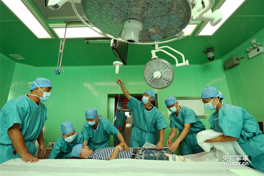 7��17�����ݾ��Ђ��T�ں�ƽ�����tԺ�����g���M�С����g���ί�������A�z