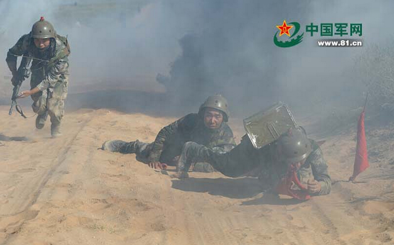 �����ڻ������{����ͻ�ƿ�չ�_�����Є������K�� �z