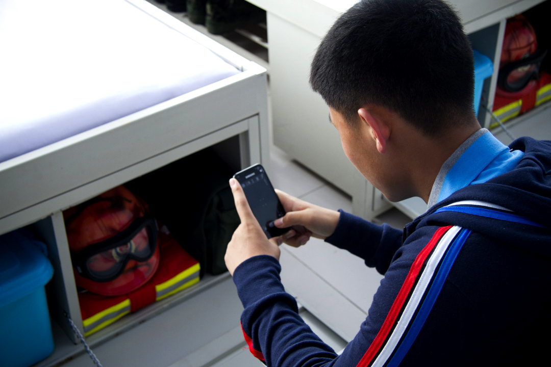 ���Ӣ�۵��b��