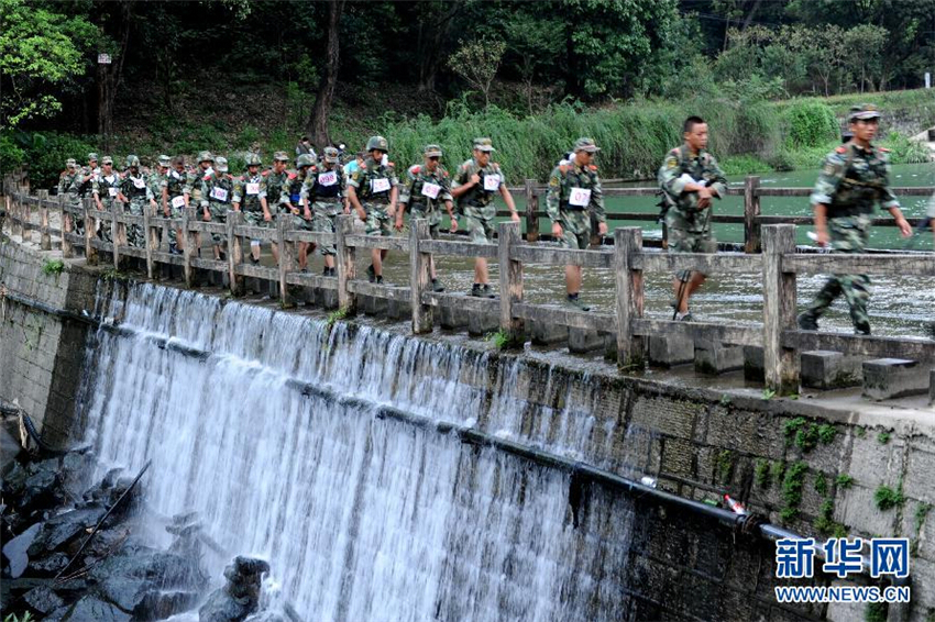 827侯꠆ؑTbu;ͨ^ˮض z