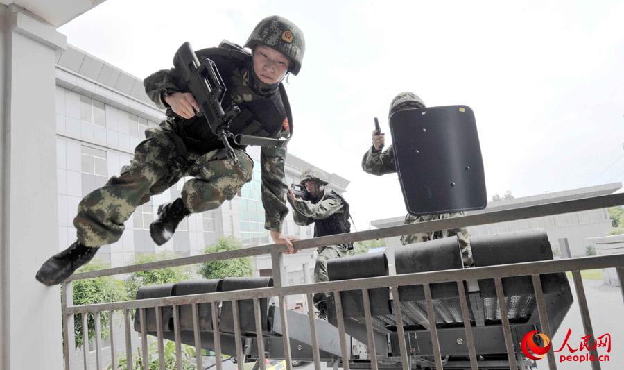 9��14�����侯�V������ό���֧��ؑ�ٱ��M��ͻ��Ӗ��