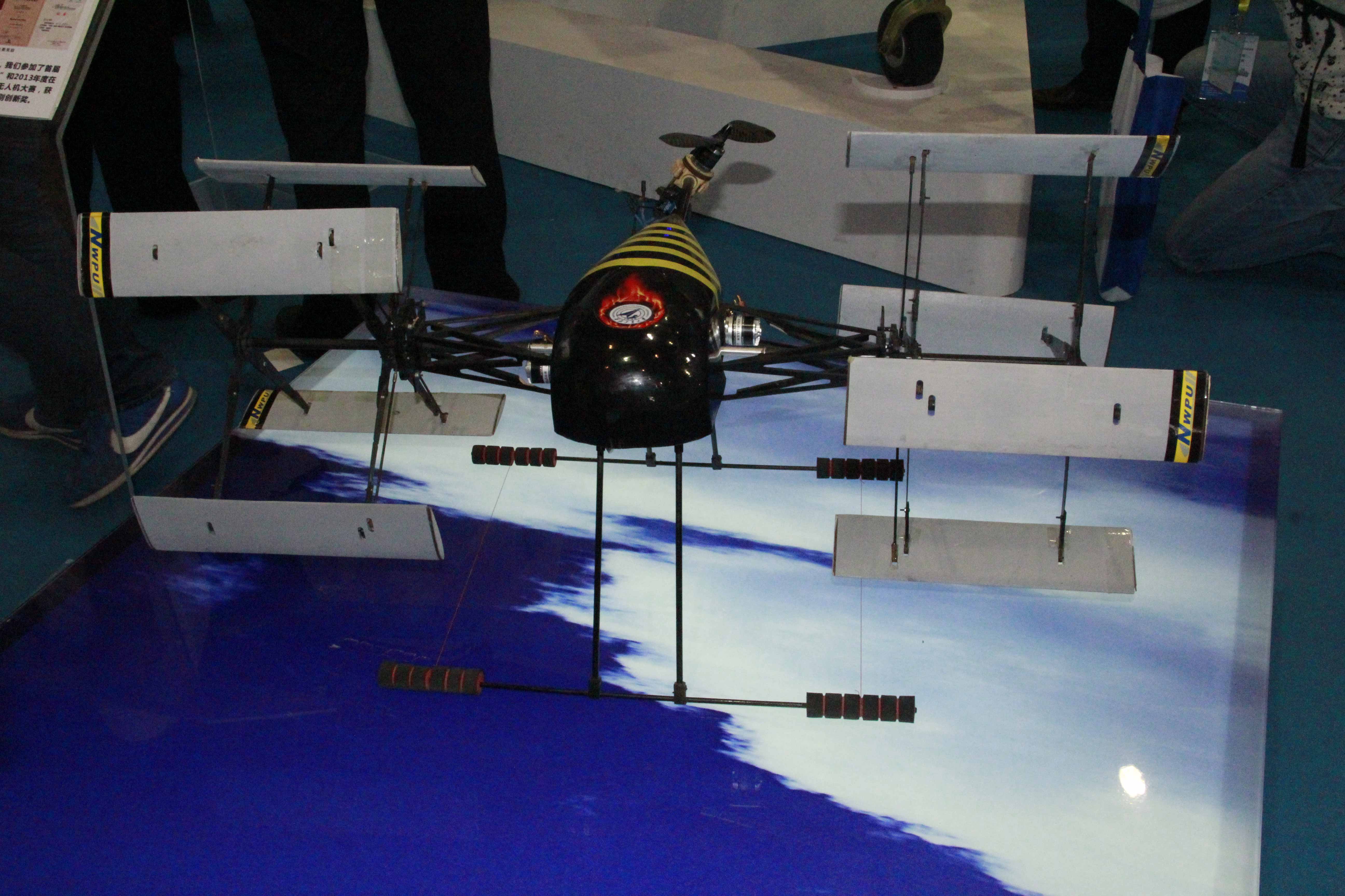 ���L��݆���L��o�˙C ���Ô[���{������Դ