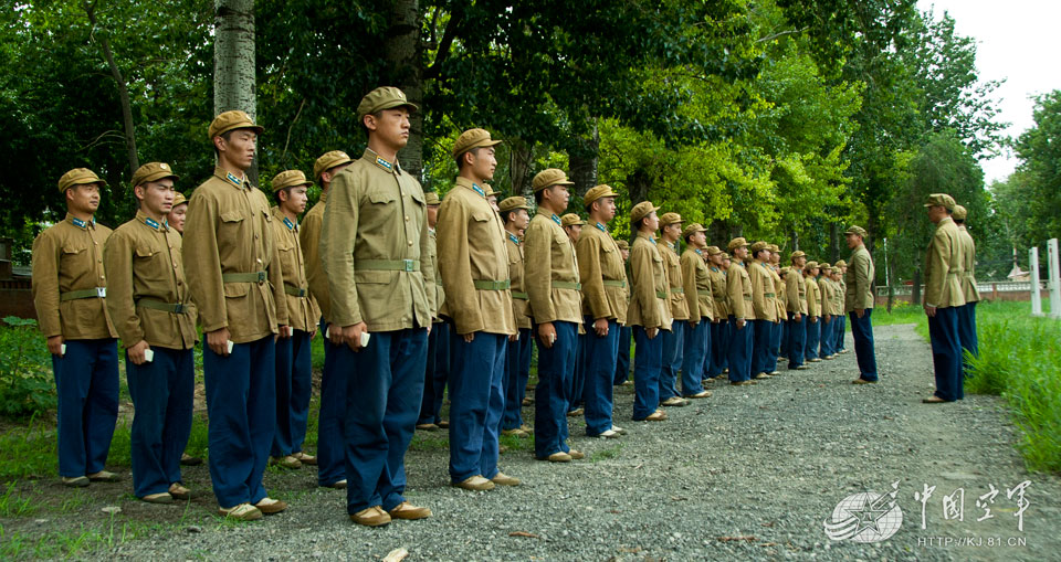 ܊W_Ӣ˲ϳɵؿՌ꠵ƠI