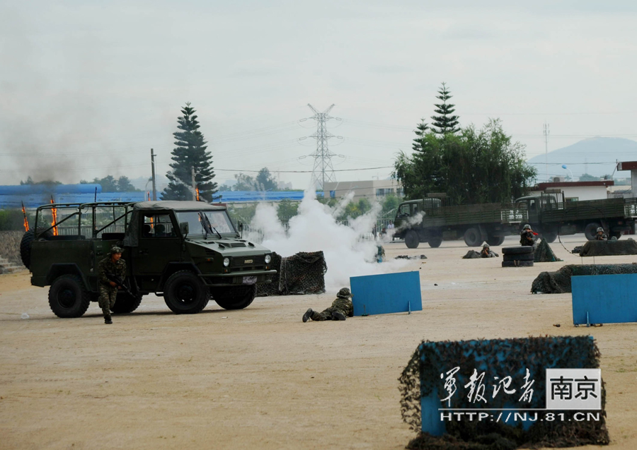 ��܇��M���l