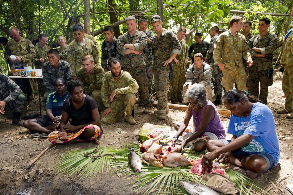 ��10��14�յ�Ӗ�������������������ǰ��Ӗ����ʿ������������ɫ��ʳ��