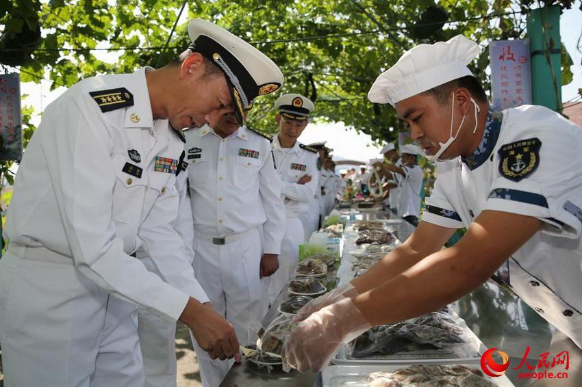 ���＾��������Ş꠻��ӽ��O���h��Ⱥ��·�����M������һ���^Ħ���������z