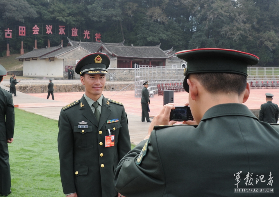 ���Ի��ӆ�λ�Ĵ����ڬF����Ӱ����־���z