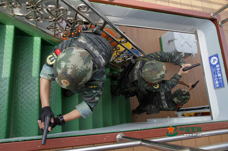 ����:�B�T�侯�����Ϸ��� �ִ�"��צ�~"������4��