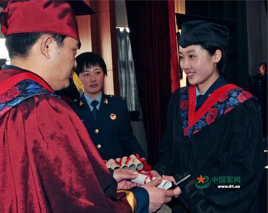 2009��4��2��������ĺ�ˮ�Q�������΢Ц�����ռ���ĺ�У���I�����ؼsӛ���T���z