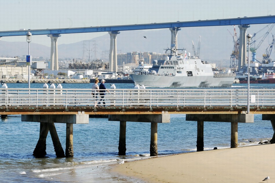 ܊USS Fort WorthLCS 3̖lŞʥ܊۳l¼