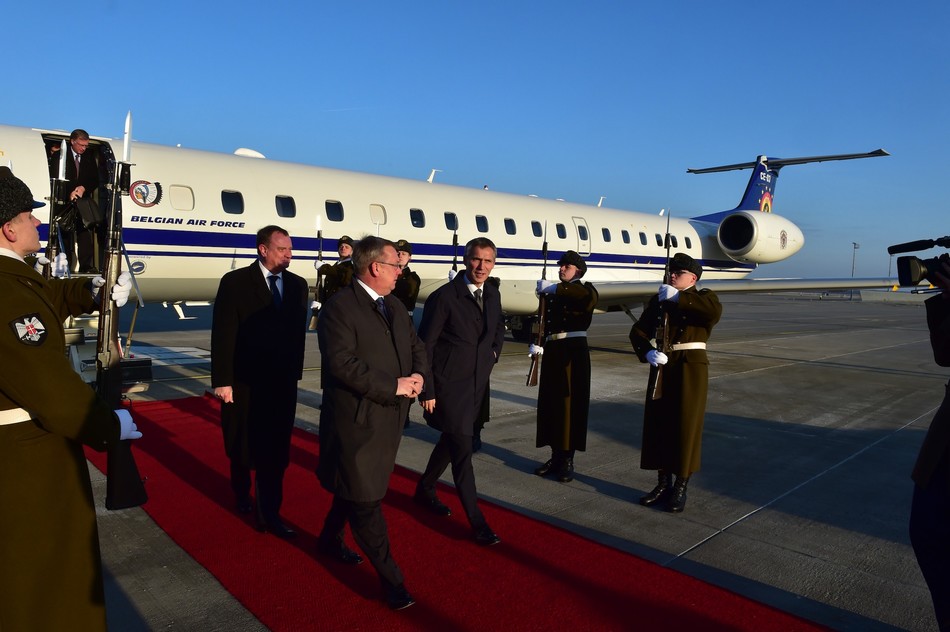 ����:���mF-16�鱱�s�ؕ��L���C�o����7��