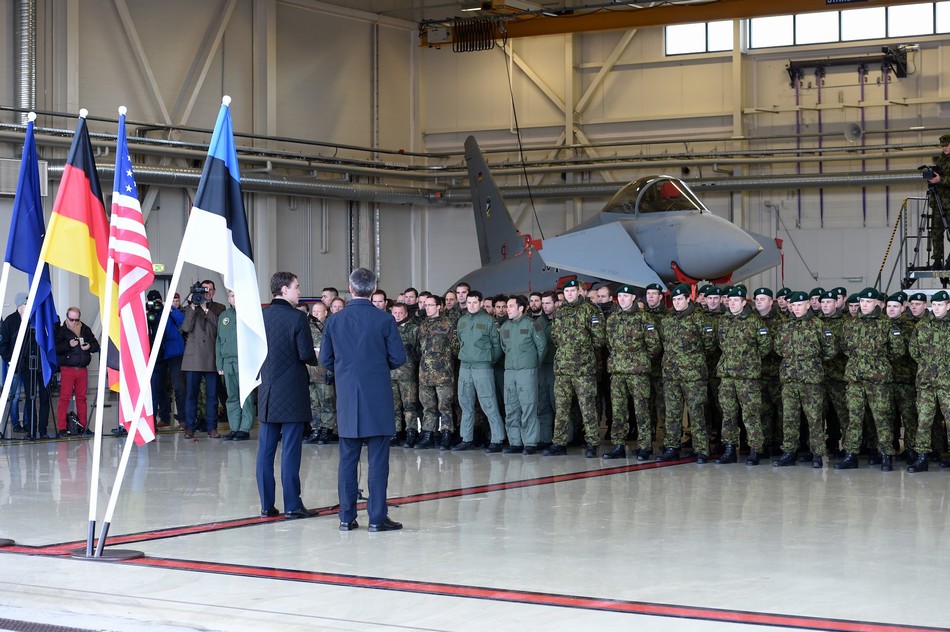 ����:���mF-16�鱱�s�ؕ��L���C�o����8��