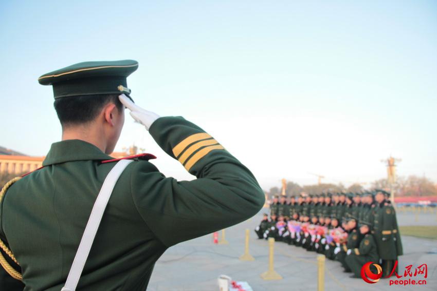 �侯�����o�l�꠆T�������ϱ����e   ţ�ɺƔz