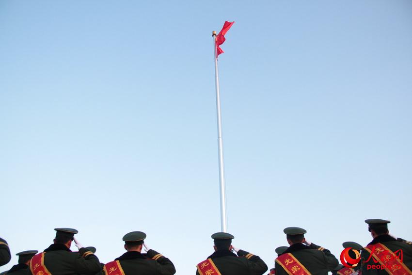 �侯�����o�l������ϱ�����쾴���һ��܊�Y ţ�ɺƔz