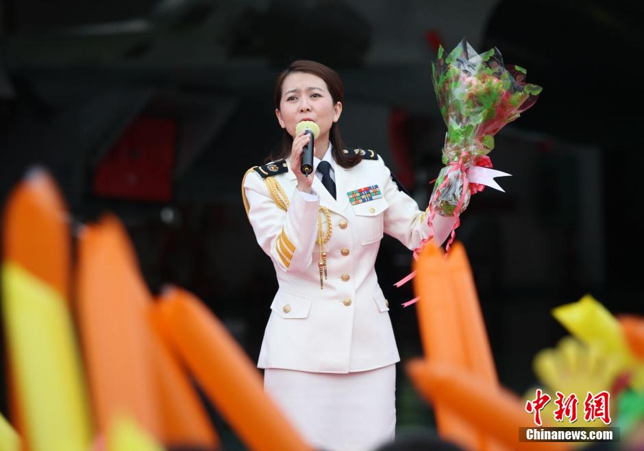 ���壺����Ӣ�ȸ��Ϻ�Ş꠺��ձ�һ�����ο���ݳ���3��