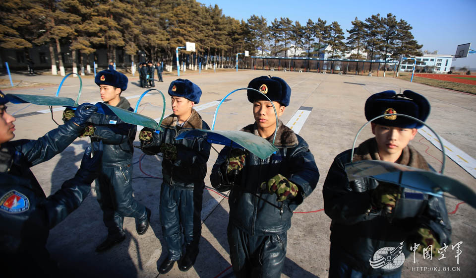 �W�T���M���w��ǰ��횵ĵ���ʂ����ΕԄ� �z