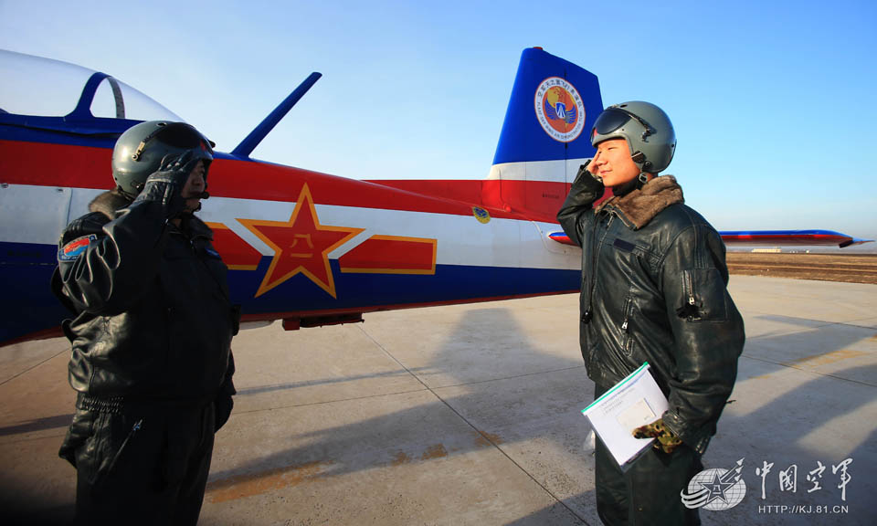 �W�T���w�н̹�Ոʾ���w�C���ΕԄ� �z