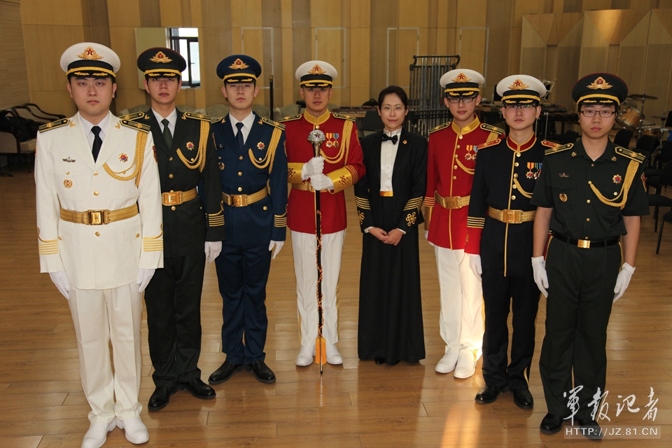 ���܊܊���F܊����չʾ��ͬ�Y�x���ϴ�������ʽ�Y�e�� ����zӰ