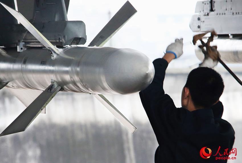 �����^�����Y�Ѽ���Ӣ�˱����������ęC�Ց��т���֔���µľS�o������������ �z��