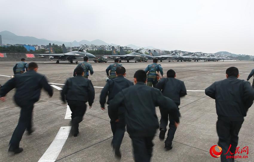 ��������������Y�Ѽ��͑��ѱ����C���o���������������A�z��