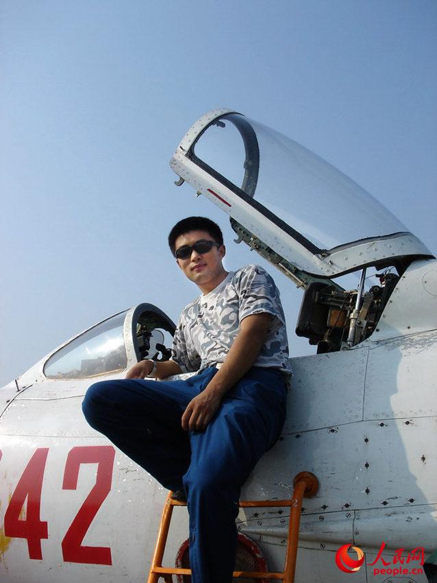 2004��7�����Y�Ѽ��Ė|���{�ش��������ɞ麽�ձ�ĳ�Fһ����-7�w�ІT���{��܊�𶷙C��������{�����Y�Ѽ��ĉ���K�ڌ��F����