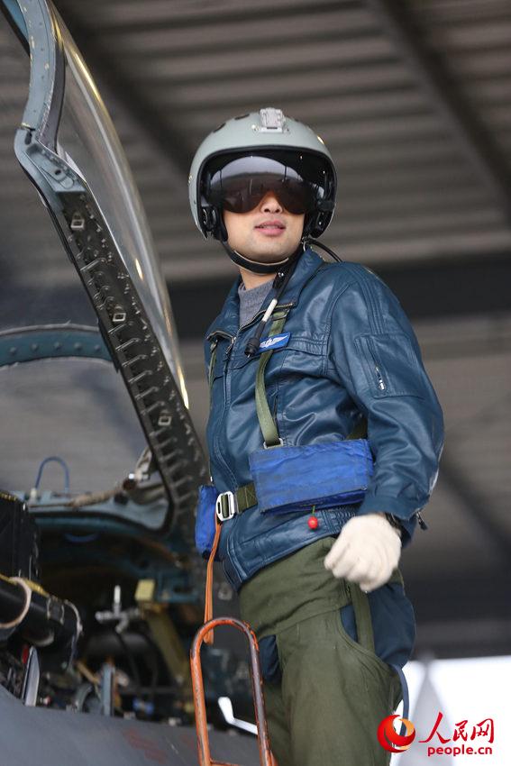 2011�����Y�Ѽ��������麽�ձ�ĳ�F�w�д���L��2011����2012�������ɴ΅��ӿ�܊�����C�����Ց�z��Կ��������ɞ���λ�s�����^�������w�ІT������܊���衰ʸ־���A��ģ����