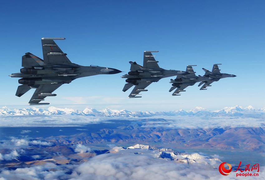 ѩ���ԭ�����ڿ��мo������Y�Ѽ��F��{�C��Խããѩɽ�ľ���˲�g���������A�z��