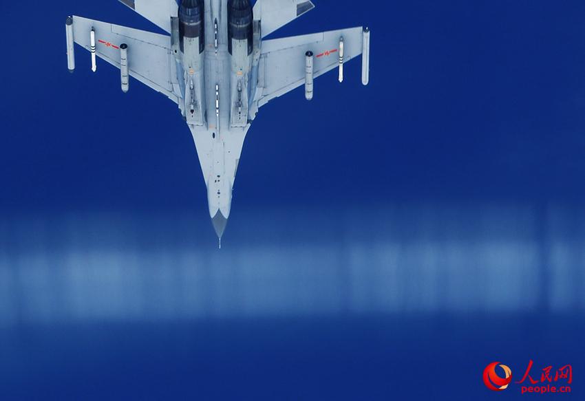 �Y�Ѽ��{�C�����Y�G�{��������������w���ָ�����������A�z��