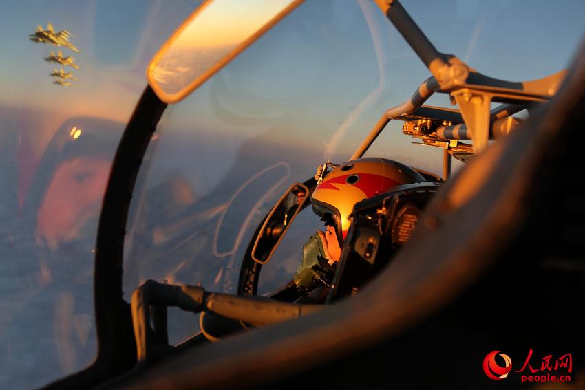 Ϧ�������N�N�ġ����^����ӳ�r����܊�w�ІT�Y�Ѽ��Ęs���c�������������A�z��