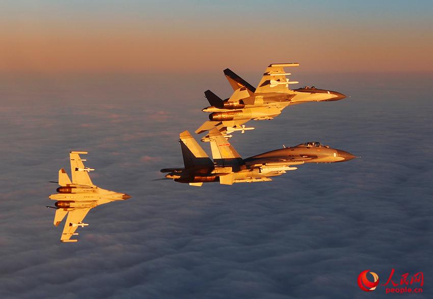 �Y�Ѽ��͑����{��C��Ϧ�������չ�_�Ց��ݾ����������A�z��01