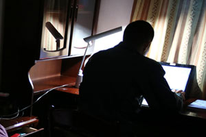 �����ĳɿ�Դ���ڿ̿�ČW��