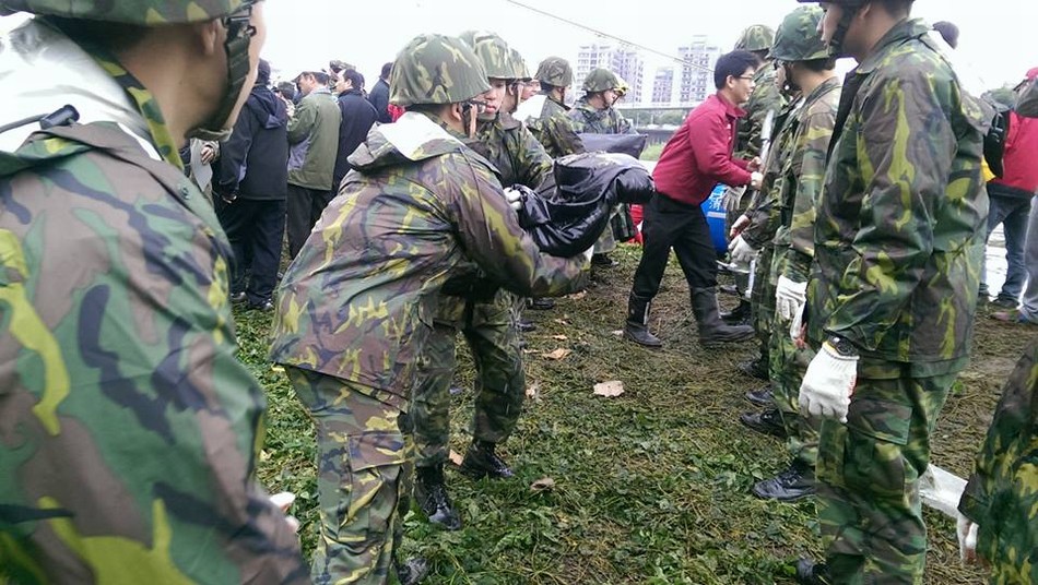 ���壺�_܊���𸡘��Bҹ��Ԯ���ӿ͙C��17��