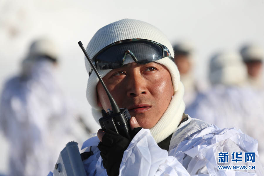 ������ѩ�ǡ����̌���L������߅��߅��߅���������A��ӛ��������z