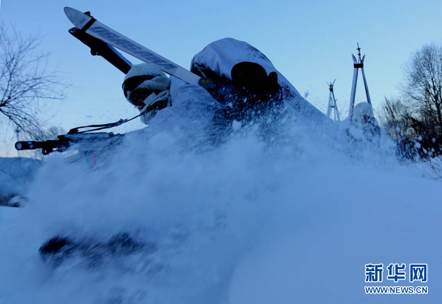 ��ؓ���Nͻ���b����ؑ�꠆T��ѩǰ�M�����A��ӛ��������z