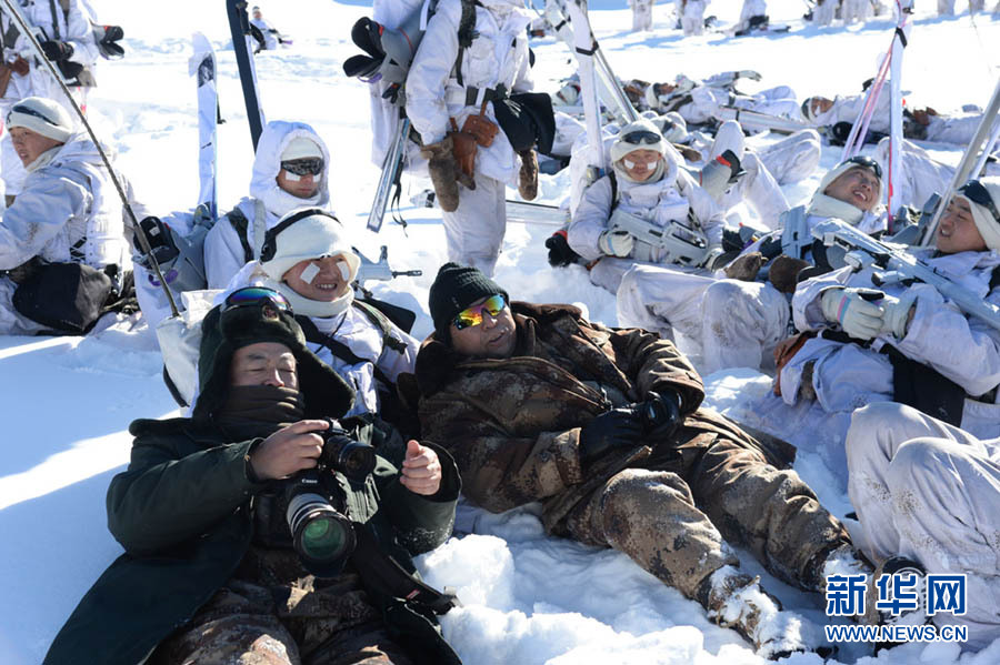 �����������Ə��c�ؑ�꠆TС����