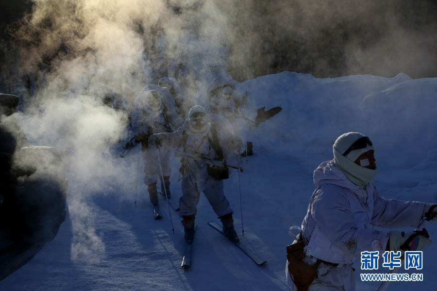 ���п��Ի��еĵضιٱ�ͻ�M�ٶȴ��������A��ӛ��������z