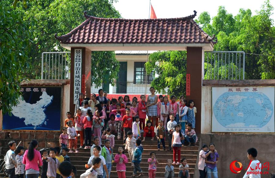 ����Ŀ�͹ٱ�����Ԫ�הz