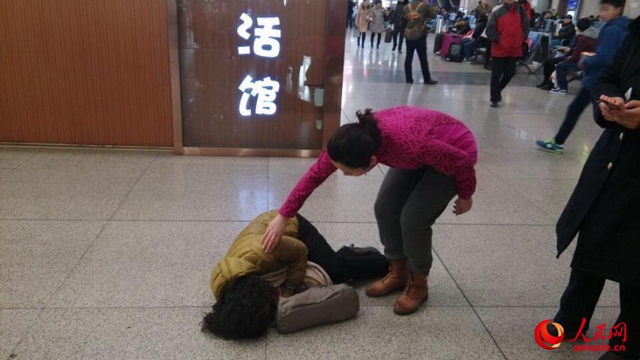 2��27��������л�܇վ��܇�҃����Z��ͻ�l�ļ��������������܊�^���tԺ�t������������ߣ���ǰ�����