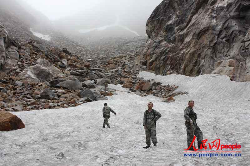 Ѳ߉֮����������ɽ��