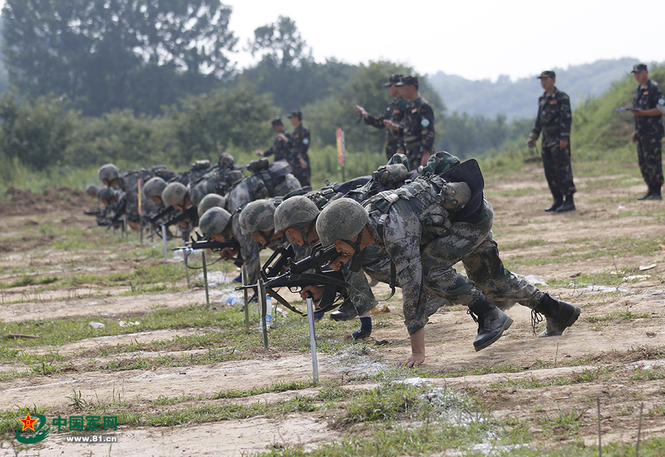 �ٱ��M�Ќ��������ِ���R�� �z