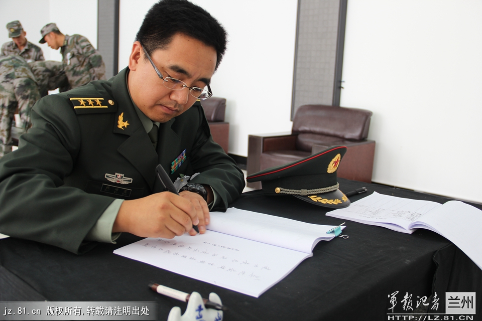 �m��܊�^��ȑ��Ѡ����B�L�z�w��e�xʽ�e�С�3��