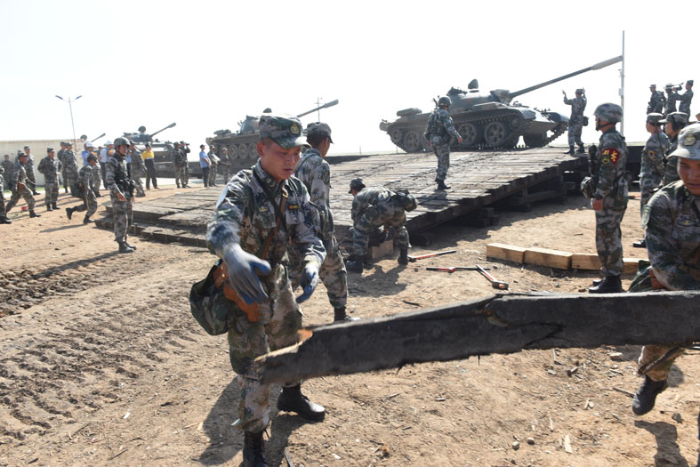 23�����ѵ���ľ�S�r�����ʿ�����������]���ˑ������еġ���ľ���� ��������