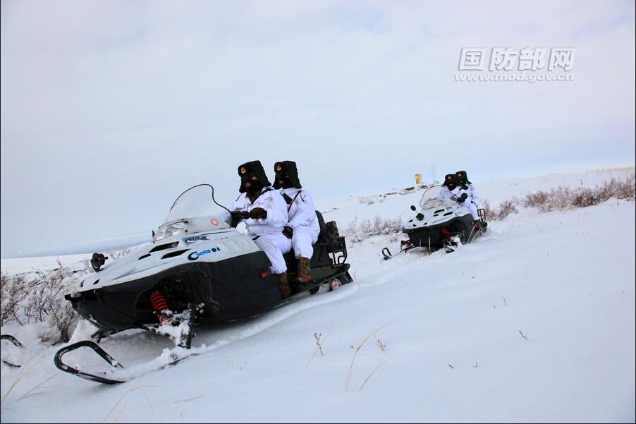 ���壺�v�½�߅���ٱ��Tѩ��Ħ��Ѳ��߅�硾5��